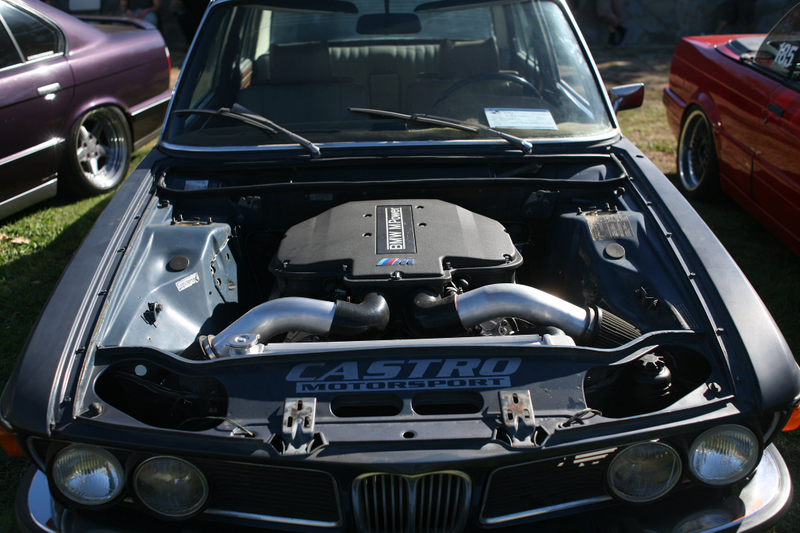 Illustration for article titled SoCal Vintage BMWs: Where the turn-signal-using BMW owners come to play